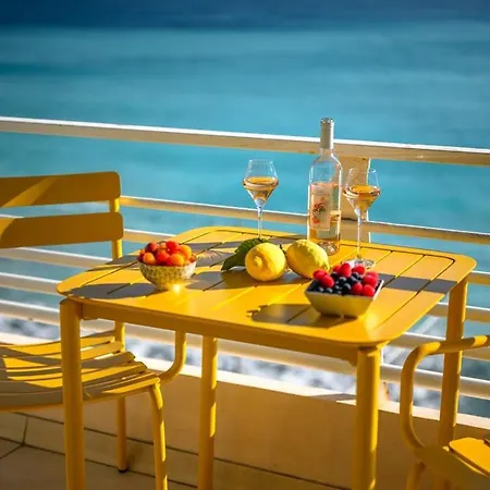 Le Coq Florentina - Ac - Wi-fi - Seafront Апартаменти Мантон